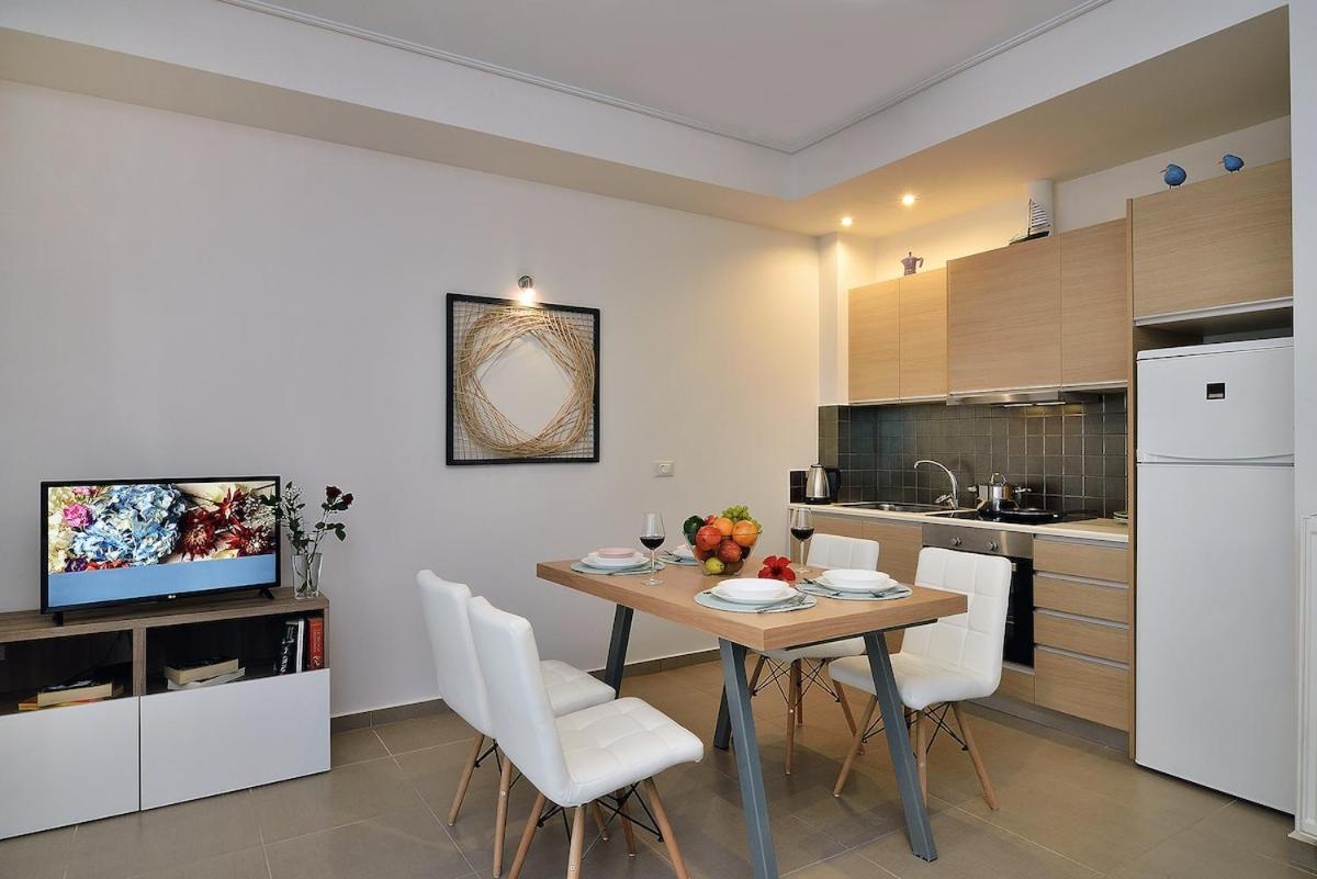 New Apartment Near The Beach. Chania  Buitenkant foto